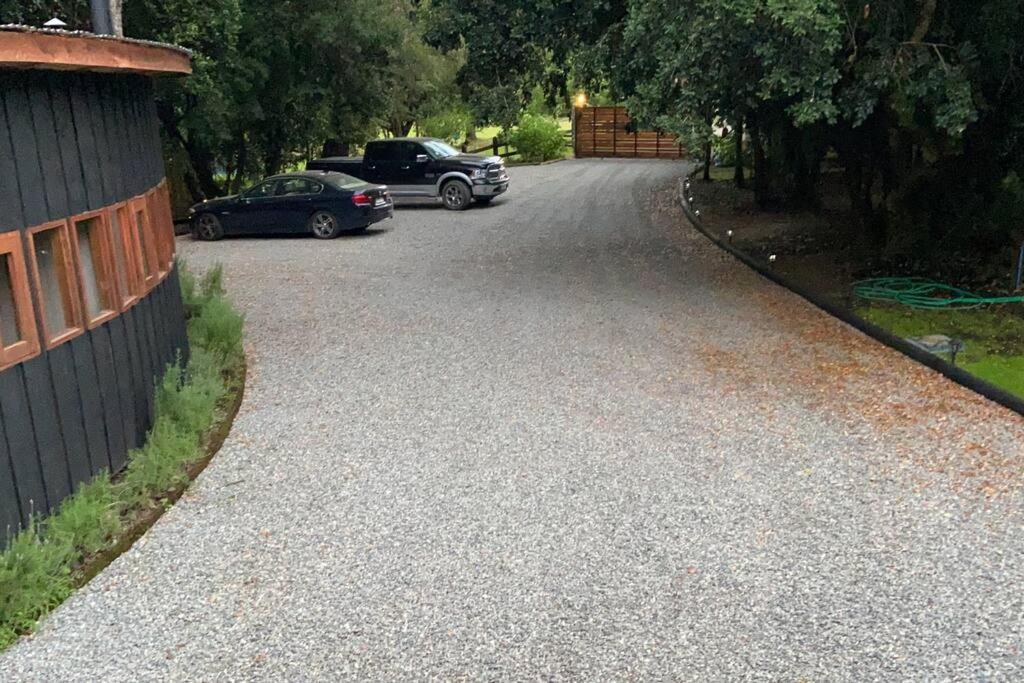 Acogedora cabaña al borde del Río Claro Villa Pucón Exterior foto